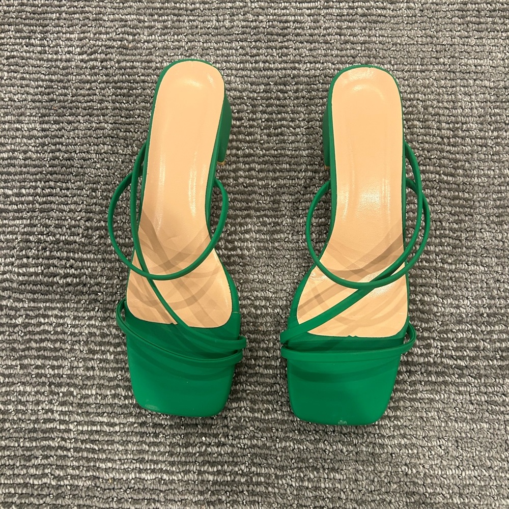 Shein 2 inch green heel/sandals